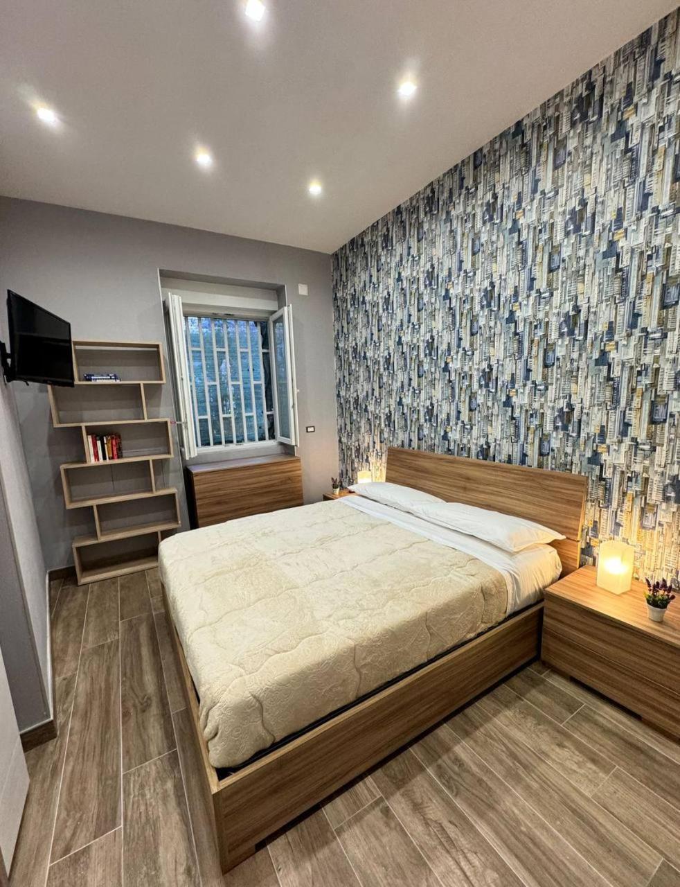 Апартаменти 280 Mt Dalla Metro The Mox Luxury Apartament Неаполь Екстер'єр фото